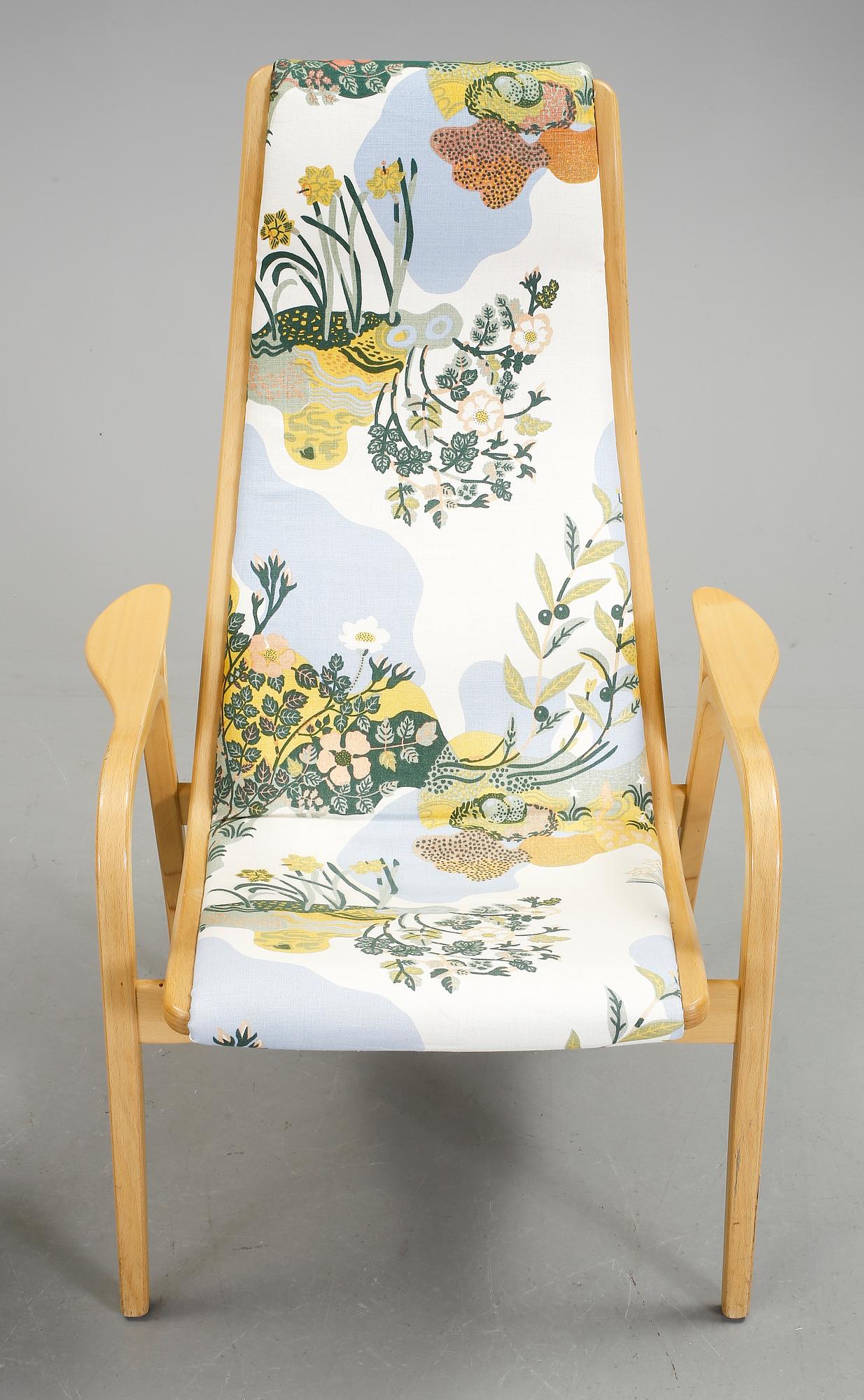 FÅTÖLJ med FOTPALL "Lamino", Yngve Ekström, Swedese, 2000-tal.