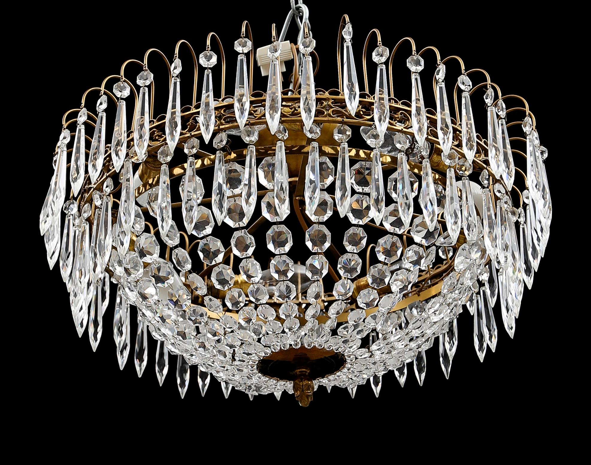 TAKLAMPA, 1900-talets mitt. Höjd ca 31 cm.