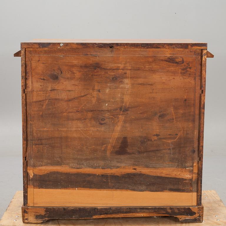 BYRÅ, senempire. 1800-talets mitt.