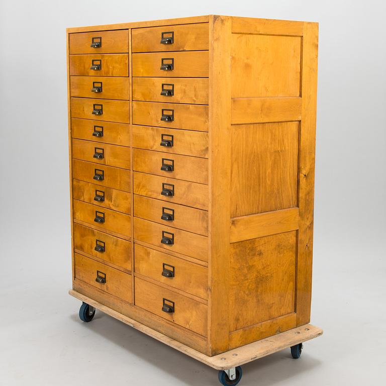 ARKIVERINGSSKÅP, 1900-talets första hälft.