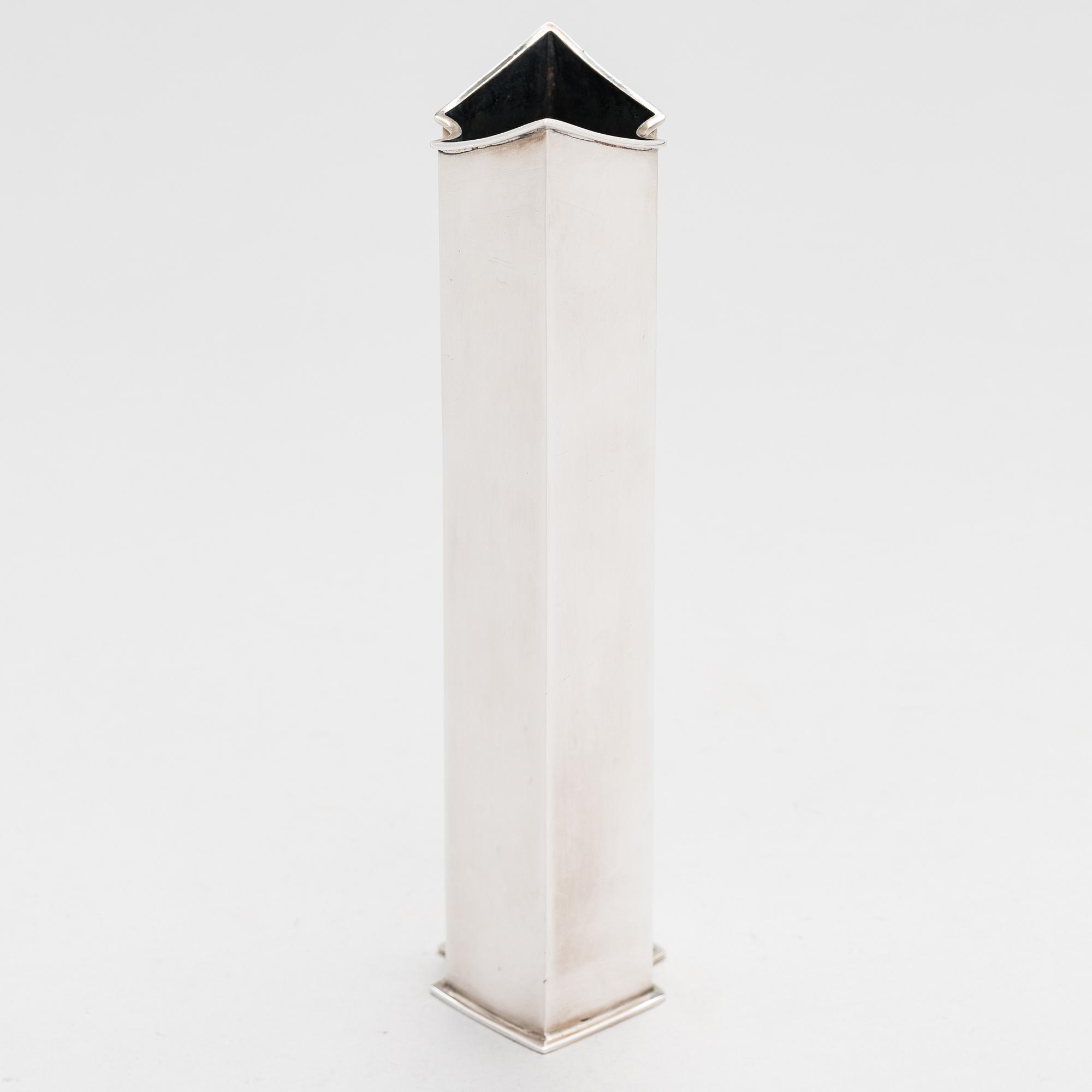 Kaj Blomqvist, A silver vase, Hämeenlinna 1968.