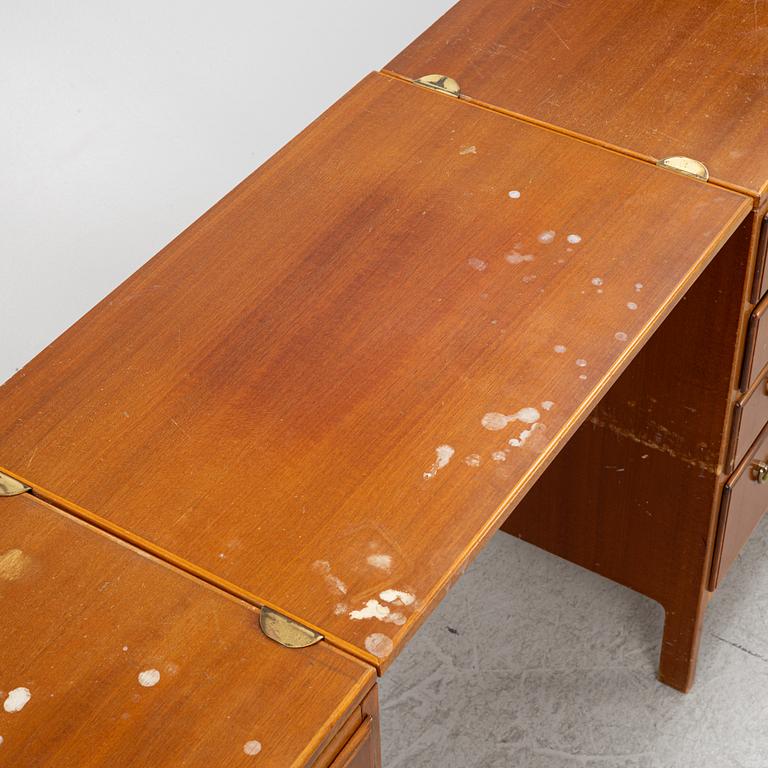 Dressing table, mid-20th century.