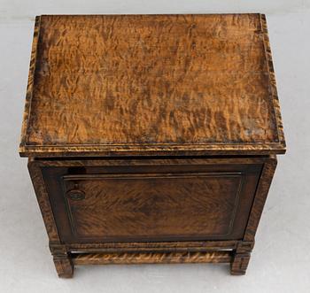 SÄNGBORD, art déco, 1900-talets första hälft.