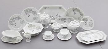 MATSERVIS, 74 delar, porslin, "Maria", Rosenthal, 1900-talets mitt.