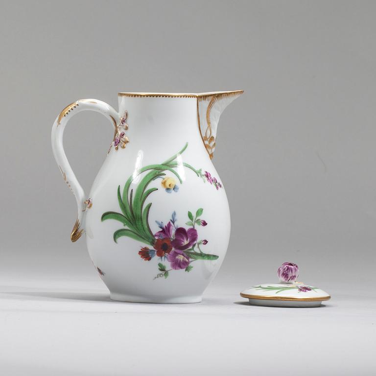 KAFFEKANNA, porslin, Meissen, Marcolini period  1774-1814.