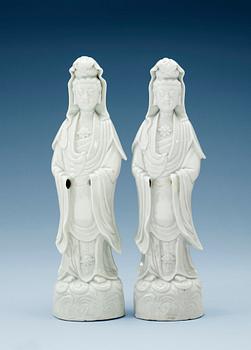 1758. Two blanc de chine figures of Guanyin, Qing dynasty.