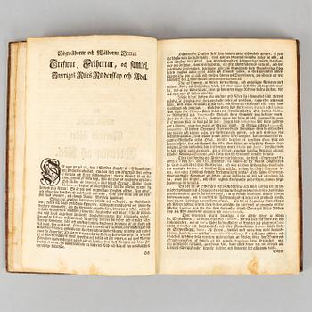 Med hundratals adelsvapen i träsnitt, 1734.