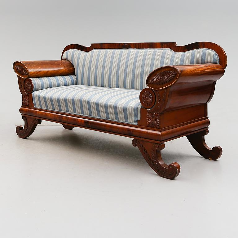 SOFFA, senempire, 1800-talets mitt.