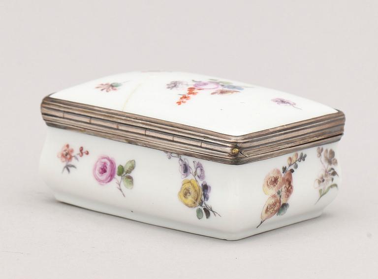 DOSA, porslin, 1900-tal.