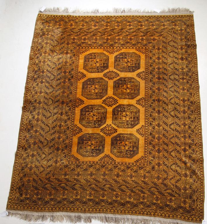 MATTA. Orientalisk. Ca 281 x 220.