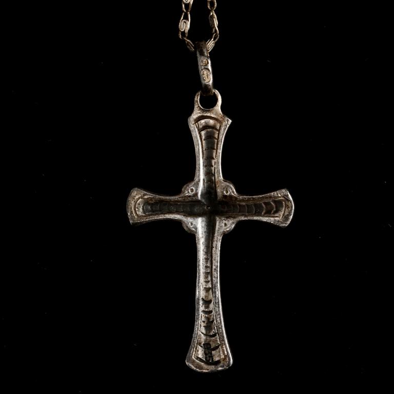 COLLIER, silver med markasiter, importstämplat, 1900-talets första hälft. Vikt 3 g.