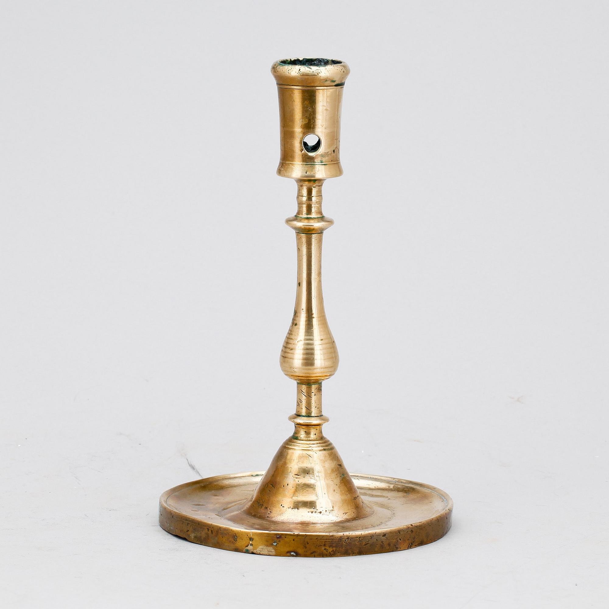 LJUSSTAKE, mässing, 1500-tals typ, Nordvästra Europa.