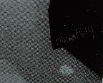 Man Ray, "One hand".