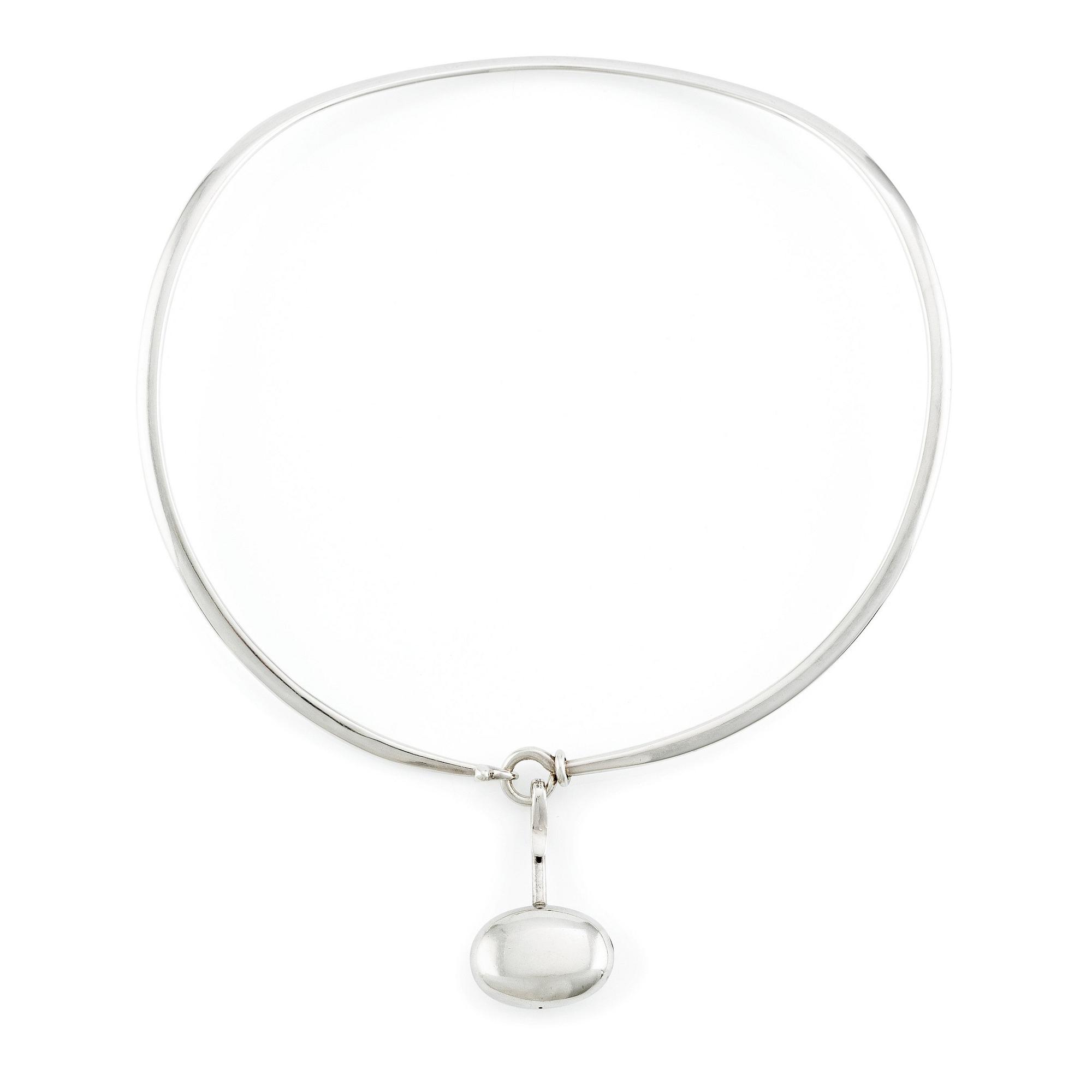 Vivianna Torun Bülow-Hübe, collier med hänge, modell 410 och hänge 301, sterlingsilver, Georg Jensen, Köpenhamn.