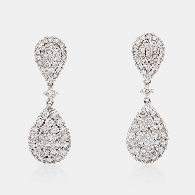 A pair of diamond earrings, 1.69 cts in total.