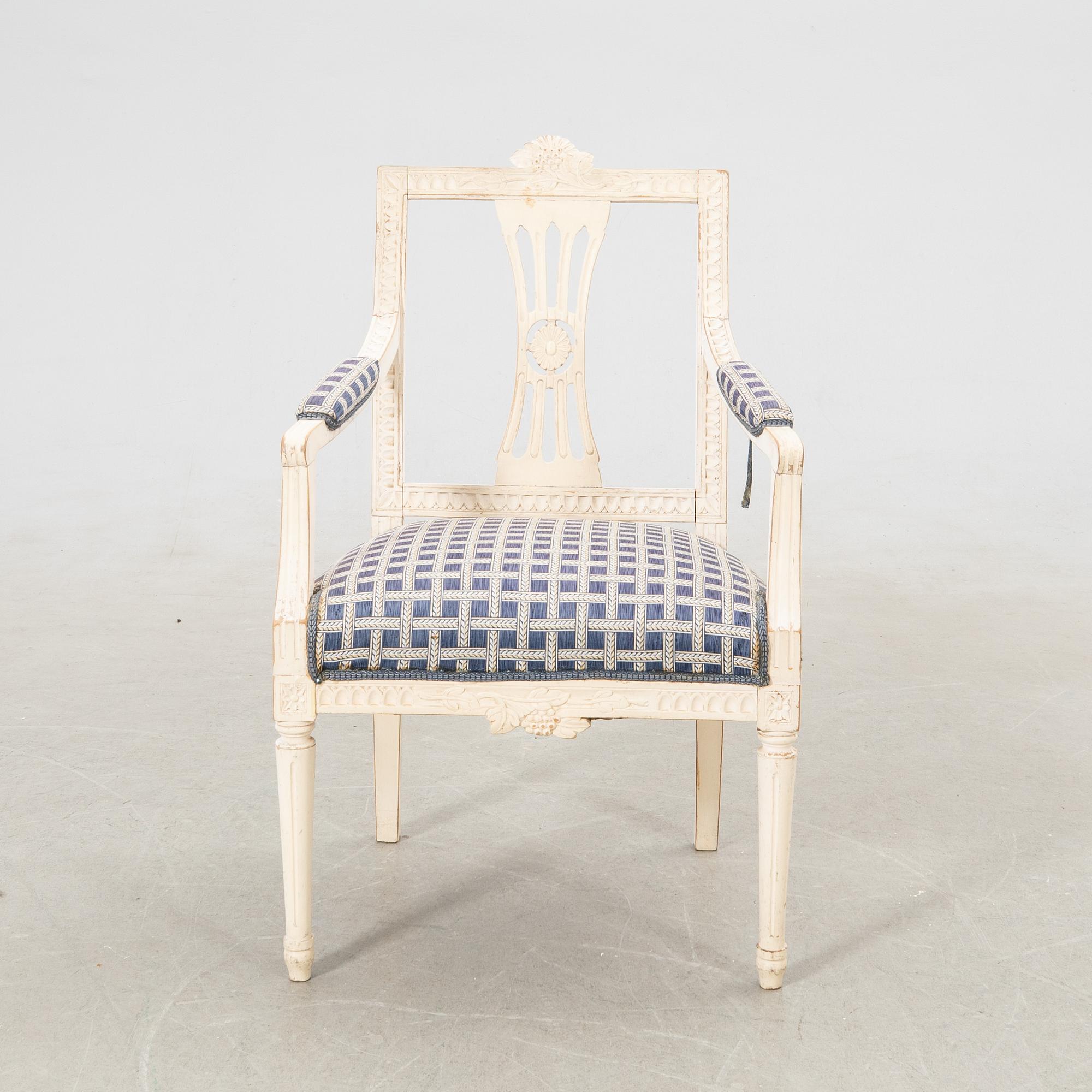 Karmstol Sengustaviansk stil 1900-talets första hälft.