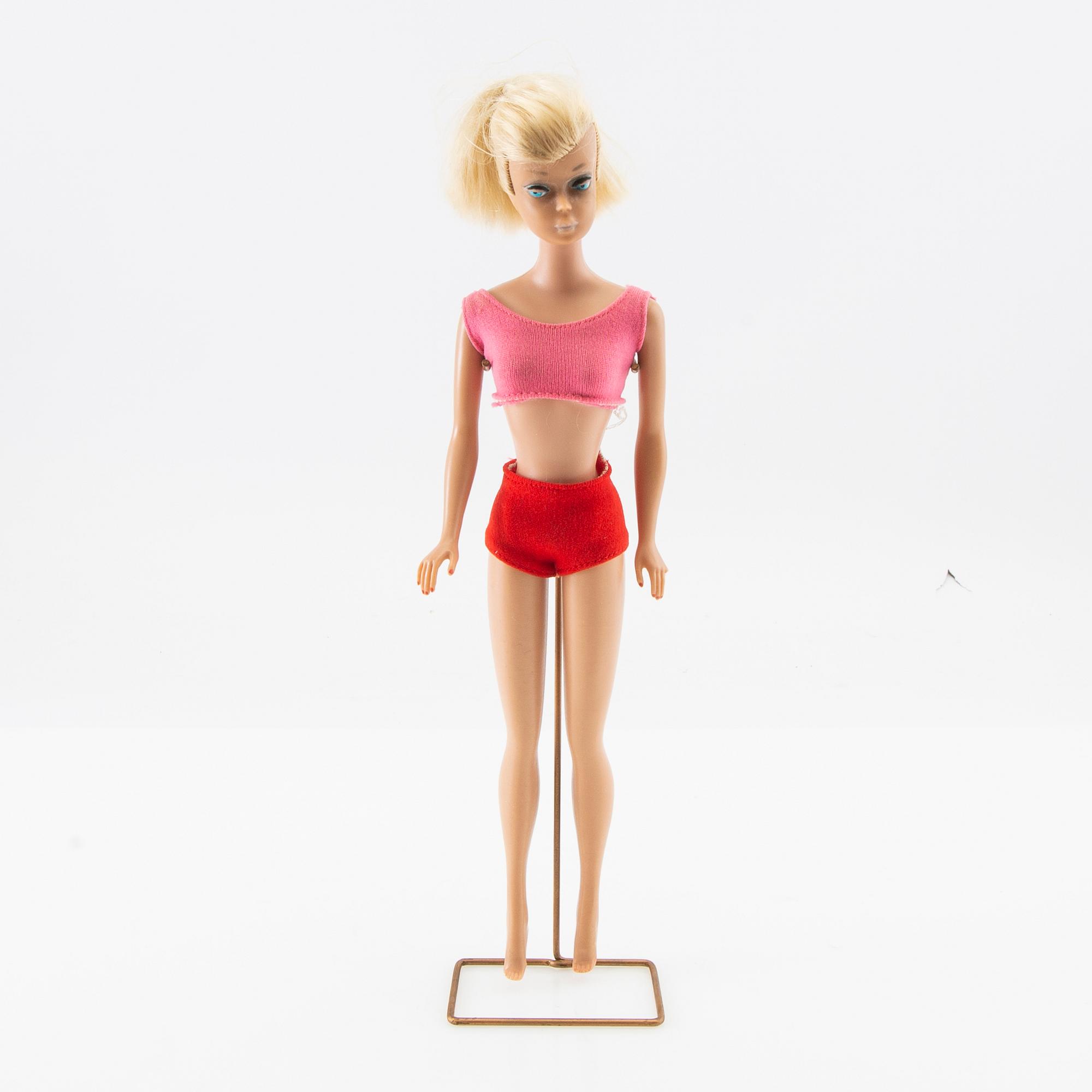 Barbie, doll, vintage "Ponytail" with various clothes and accessories, wardrobe and box, Mattel 1960.