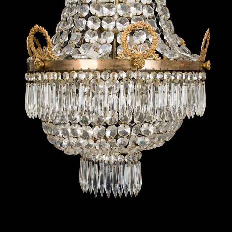 LJUSKRONA, oskariansk stil, omkring 1900. Höjd c:a 94 cm.
