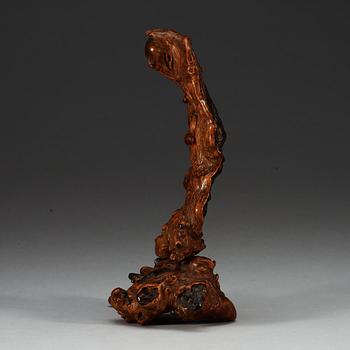 A root sculpture of an Immortal, Qing dynasty, 19th Century or older.