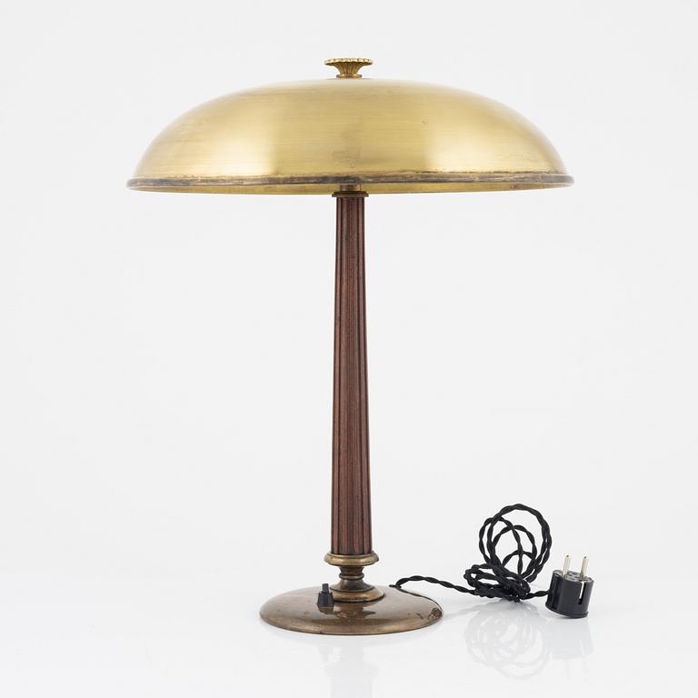 Erik Tidstrand, or Bertil Brisborg (Sverige 1910-1993), a model 30246 table lamp, Nordiska Kompaniet, Sweden, 1940's.