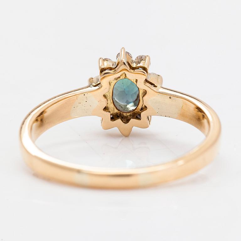 Ring, 18K guld, alexandrit och diamanter ca 0.20 ct tot.