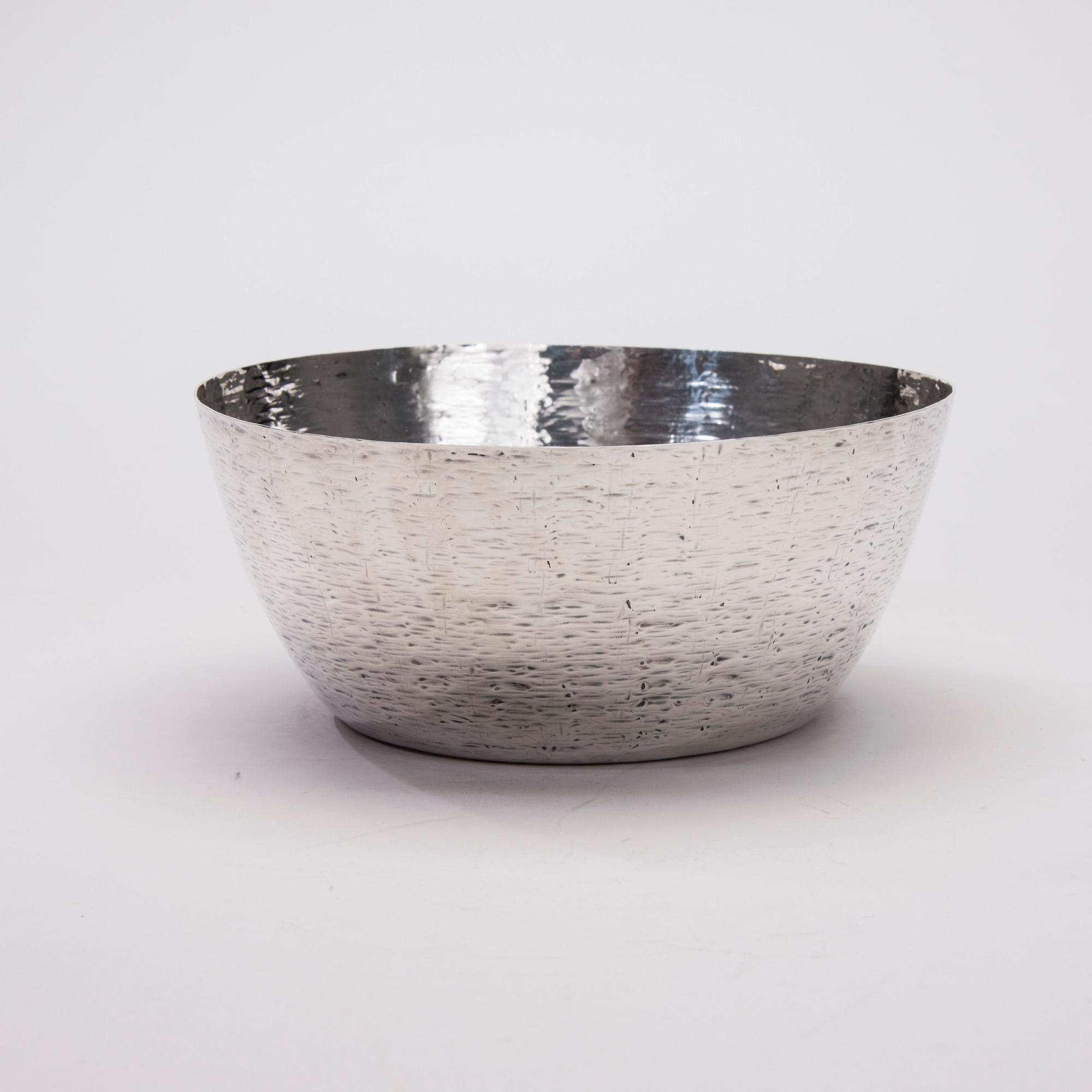 TAPIO WIRKKALA, SKÅL, sterling silver, Kultakeskus, Tavastehus 1968. Vikt 554 g.