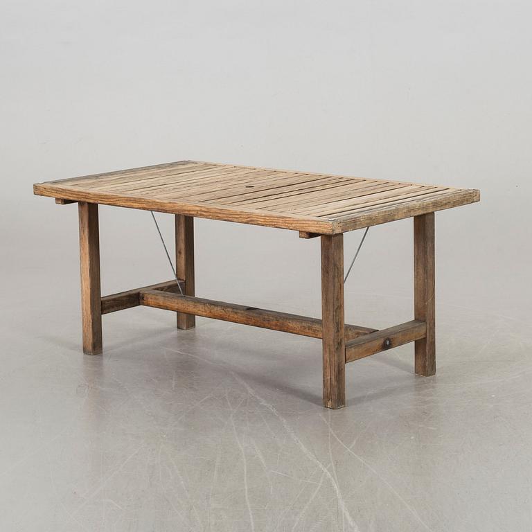 Four pieces of garden furniture by Elsa Stackelberg for Fri Form,