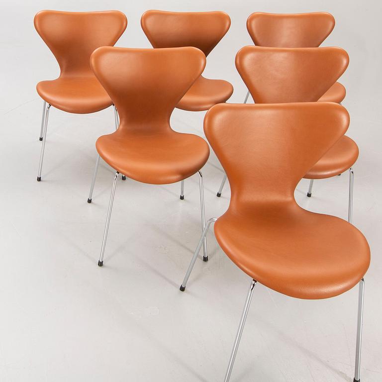 Arne Jacobsen, stolar, 6 st, "Sjuan", för Fritz Hansen, Danmark.