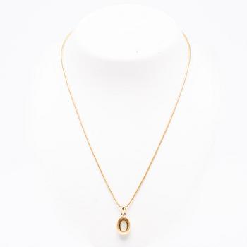 Necklace, 18k gold with opal.