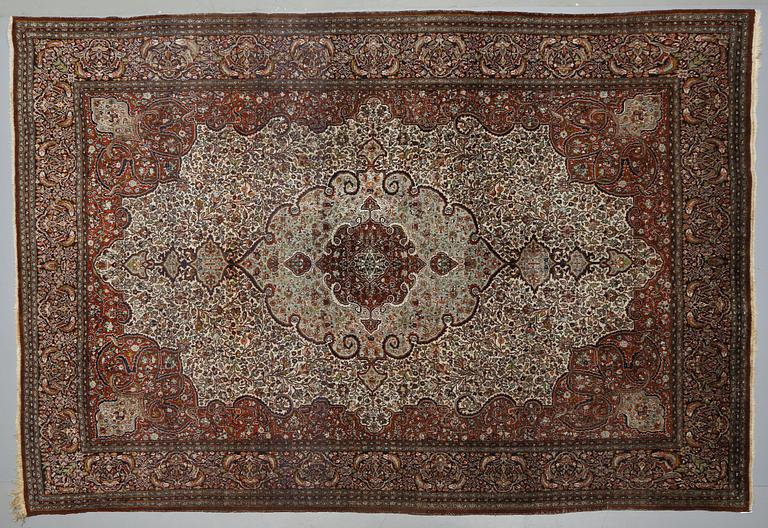 MATTA, Kashmir, old, 306 x 214 cm.