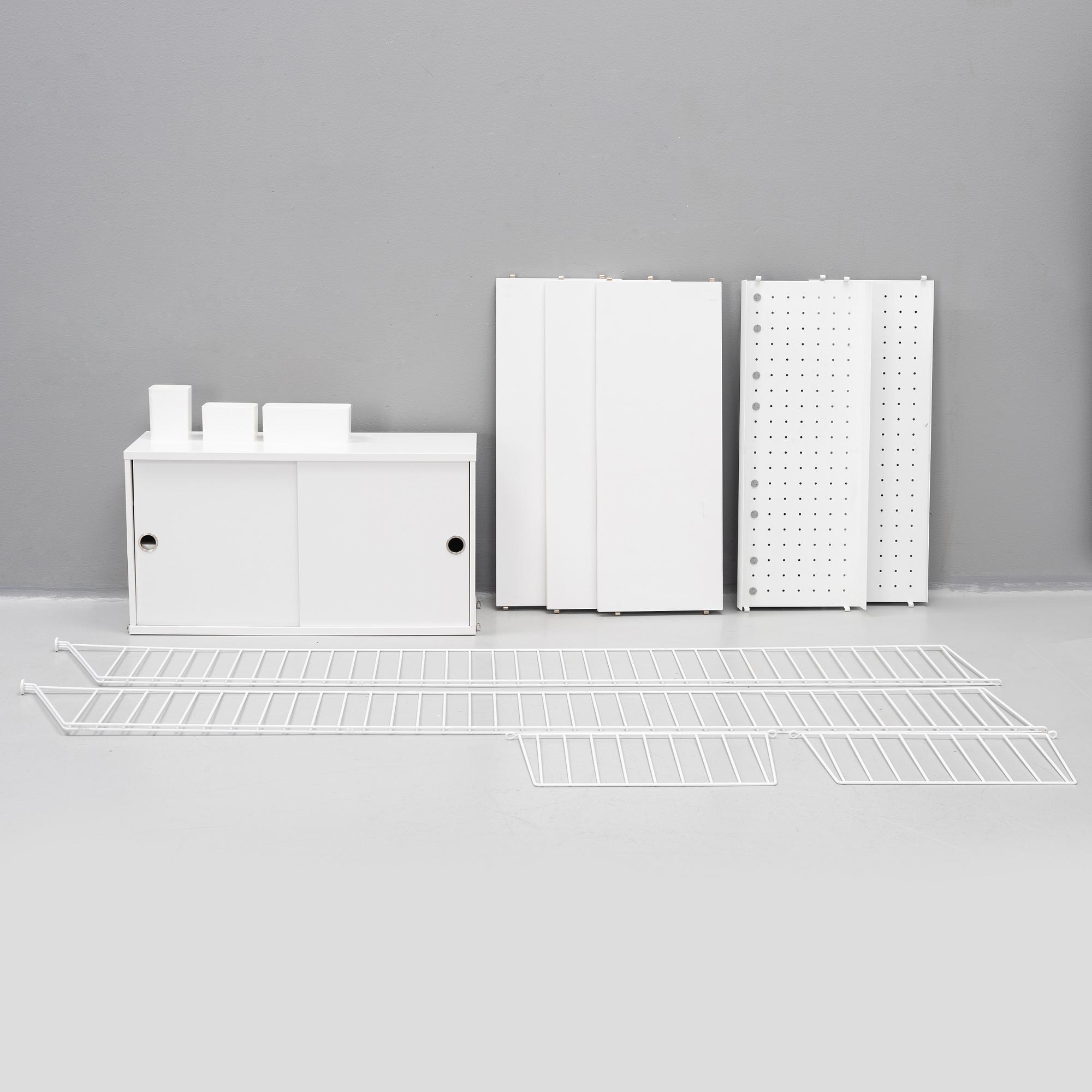 Nils Strinning, a 'String' shelving system.