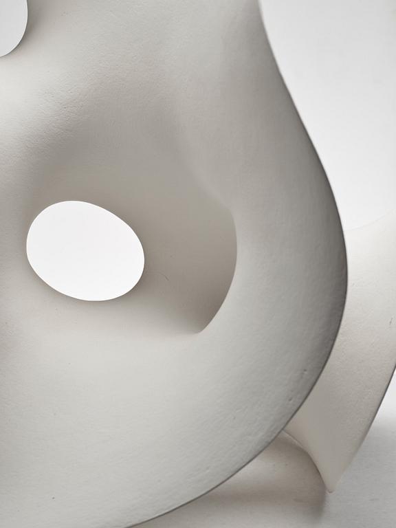 Eva Hild, a white stoneware sculpture, "Loop 649", Sweden 2005.