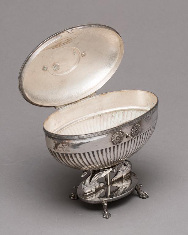 A Swedish early 19th century silver sugar-casket, mark of Adolf Zethelius, Stockholm 1815.