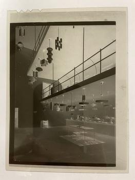 Elis Bergh, taklampa, Kosta glasbruk, modellen visad på Stockholmsutställningen 1930.