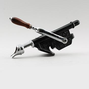 KORKSKRUV, väggmodell, 1900-talets andra hälft.