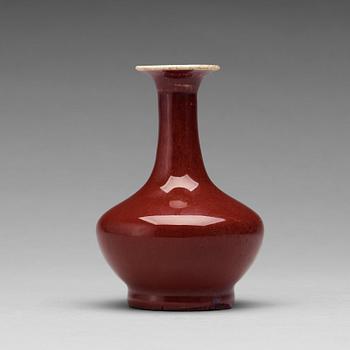 A flambé glazed vase, Qing dynasty, 19th Century. - Bukowskis