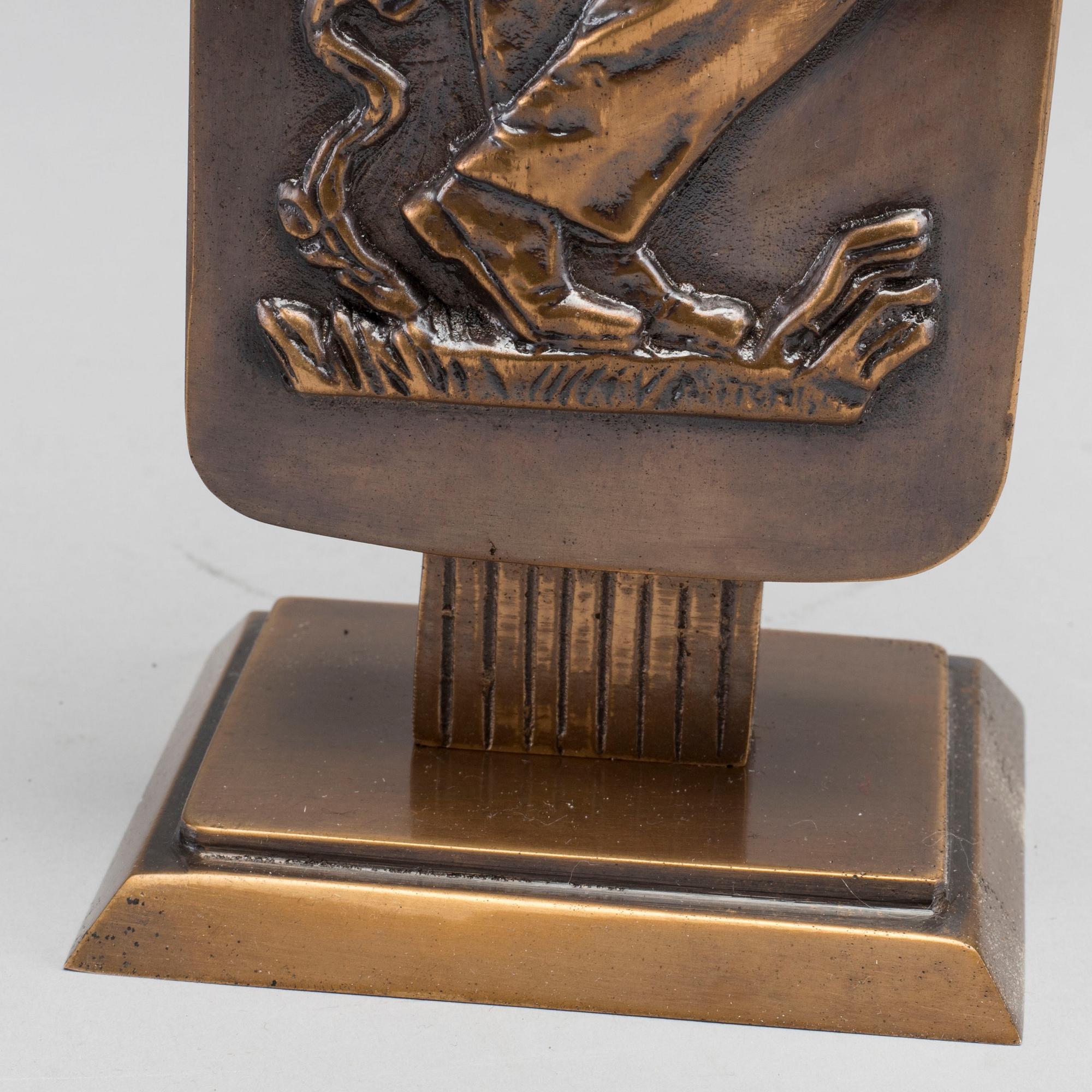 A OSCAR ANTONSSON VASE.