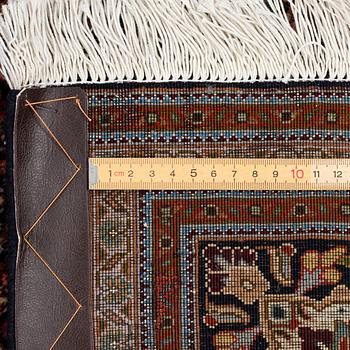 Matta, Täbriz, ca 330 x 260 cm.