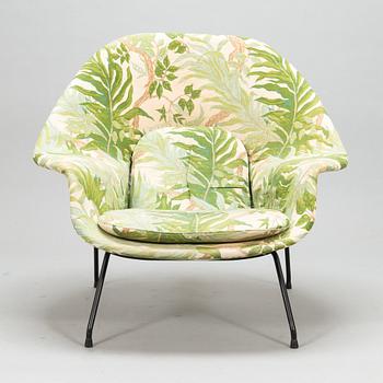 Eero Saarinen, A 1960s 'Womb chair' 70 for Artek, licensed production by Billnäs factory. Finland.