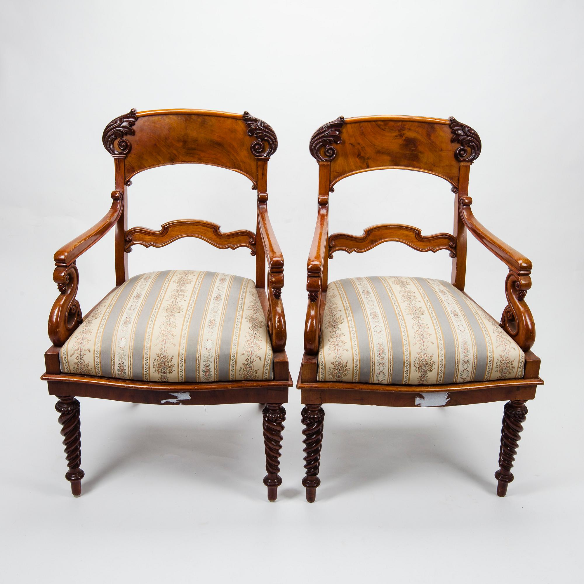 STOLAR, 4 st, samt KARMSTOLAR, 2 st, Ryssland 1800-talets mitt.