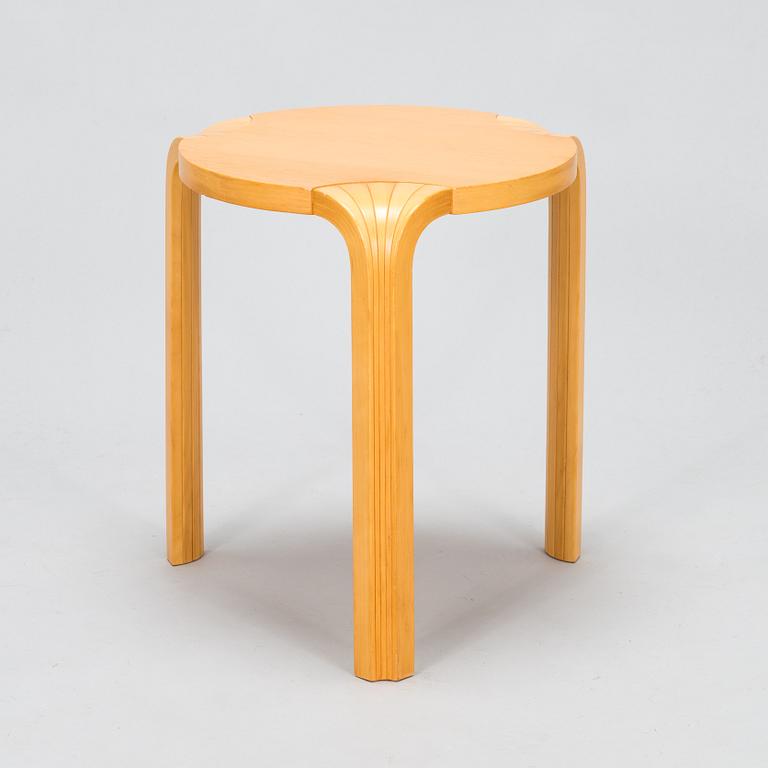 Alvar Aalto, pall, modell X600. Artek 1900-talets slut.