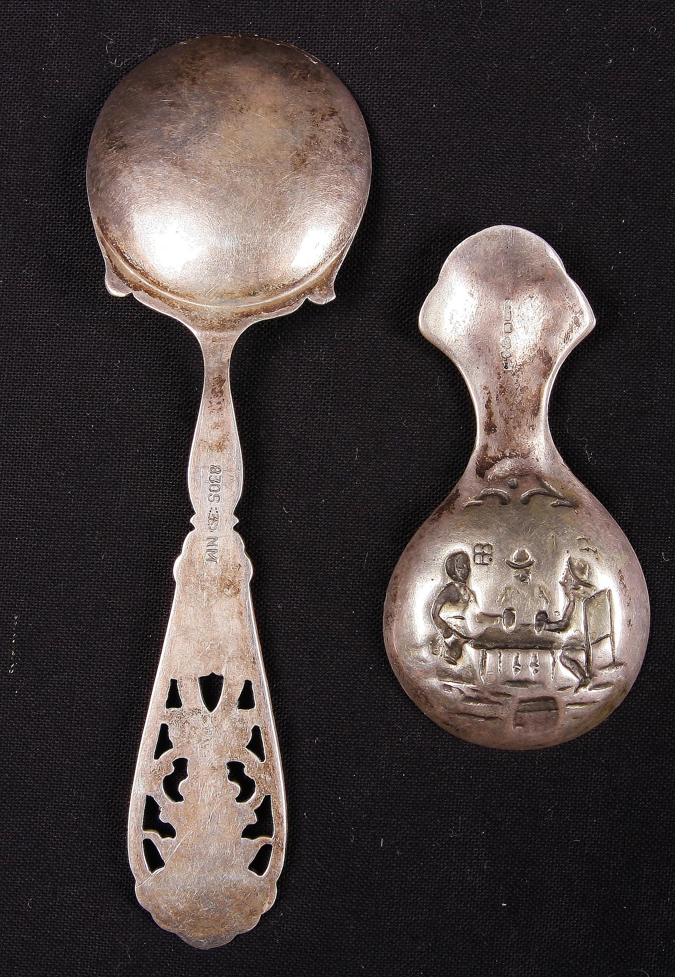 PARTI SILVER SAMT NYSILVER, 12 delar, sent 1800-tal till tidigt 1900-tal.