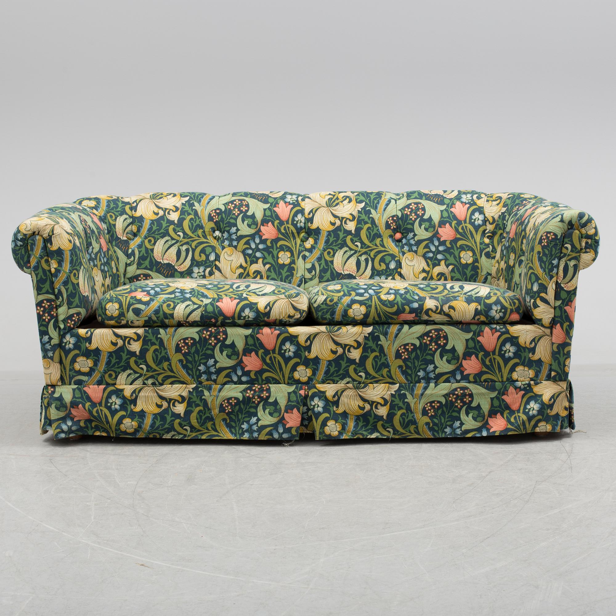 SOFFA, 1960-/70-tal. Klädd i tyg formgivet av William Morris.