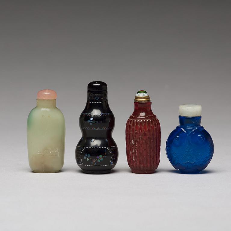 A group of four Chinese snuff bottles.