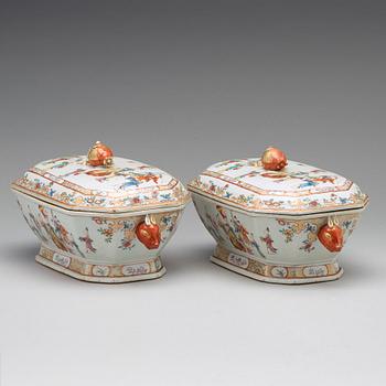 A pair of famille rose tureens with covers, Qing dynasty, Qianlong (1736-95).