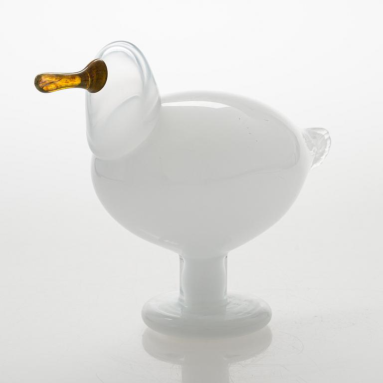 Oiva Toikka, a glassbird, signed O. Toikka Nuutajärvi.