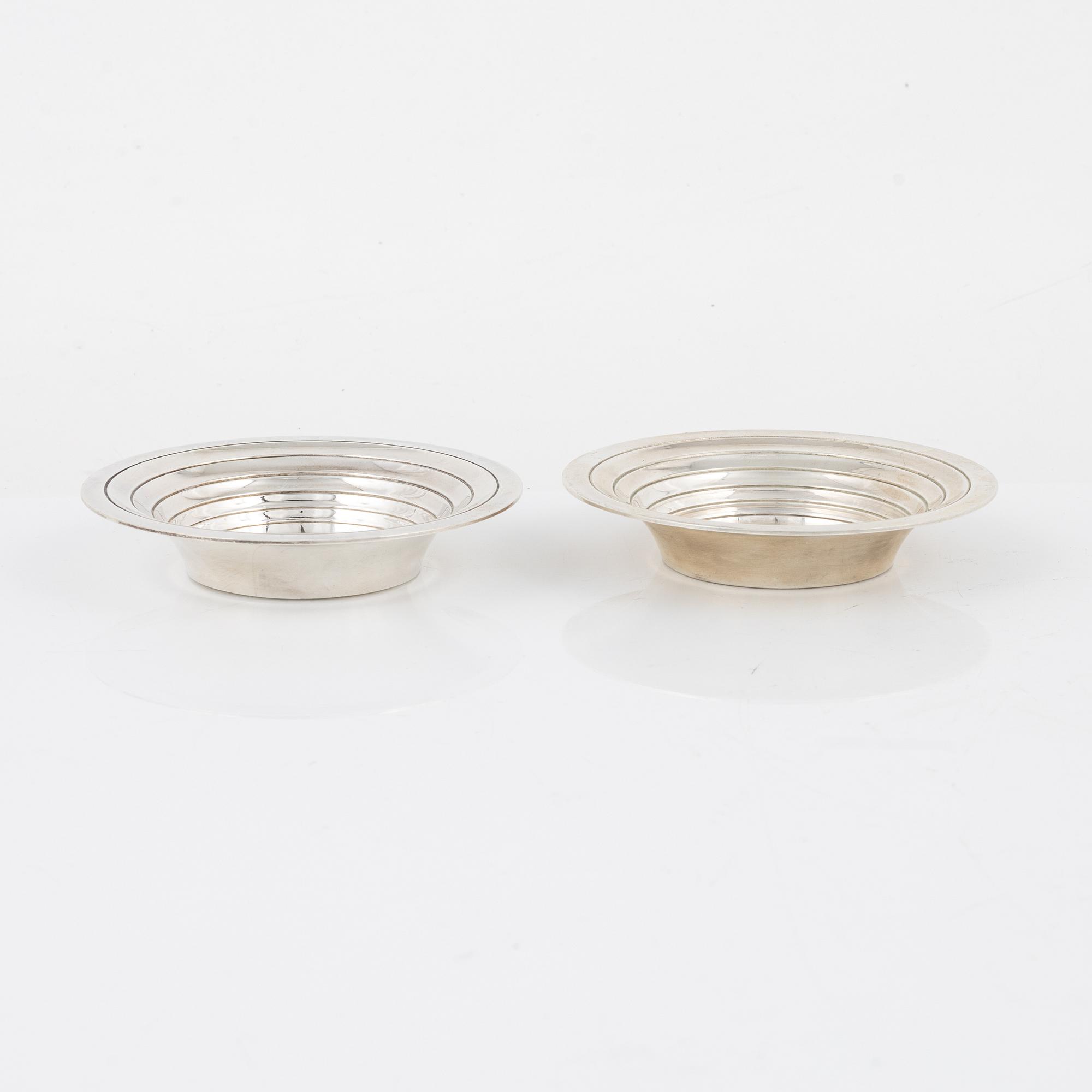 Atelier Borgila, a pair of sterling silver bowls, Stockholm, 1933-36.