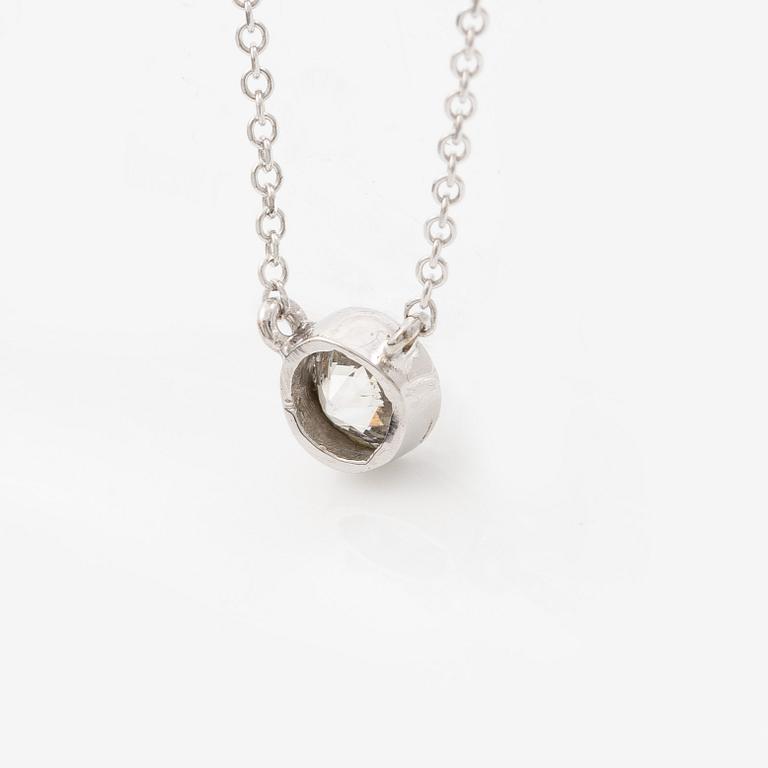 Necklace 18K white gold with an old-cut diamond.