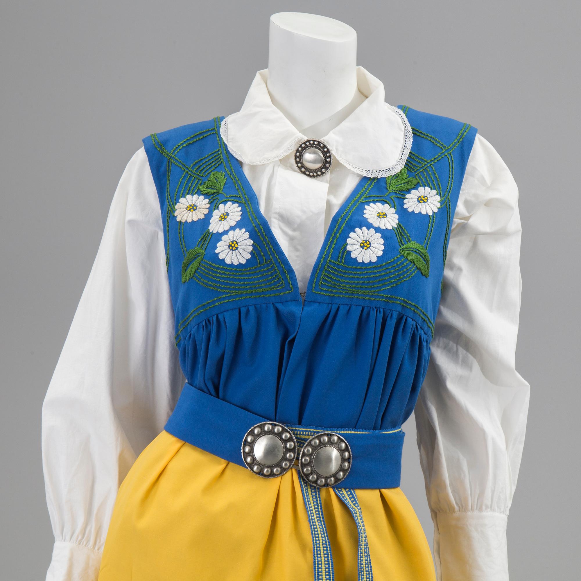 A Swedish folk costume from the second half of the 20th century.