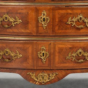 Byrå, Parisarbete, 1700-talets mitt, Louis XV.